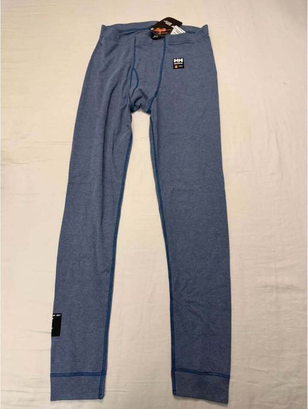Helly Hansen Fargo Flame Resistant Pants Mens Size Large
Brand New $80